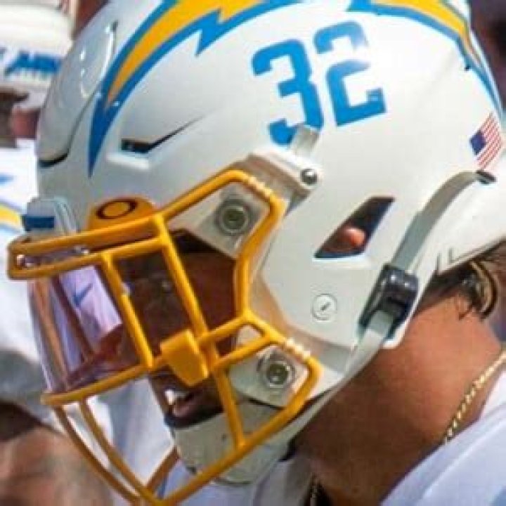 Alohi Gilman Net Worth: Career, Home, Age, Income, All You Need to Know - SarkariResult