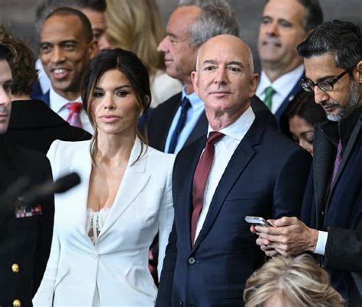 Artie Lange split from his girlfriend fiance who was soon be his wife