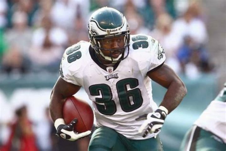 Brian Westbrook Net Worth: Details About NFL, Career, Age, Home, Salary - SarkariResult