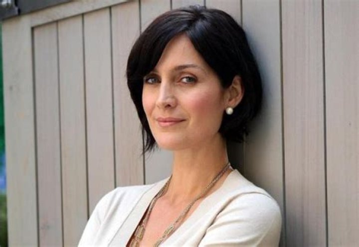 Carrie-Anne Moss Height, Weight, Measurements, Bra Size, Shoe Size