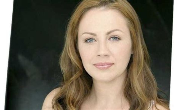 Carrie Ruscheinsky - The Mother of Three and Wife to Tyler Labine