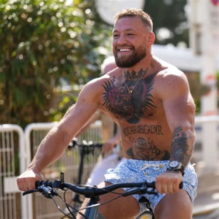 Conor Mcgregor Net Worth: Details About Home, Career, Earnings, Wife - SarkariResult