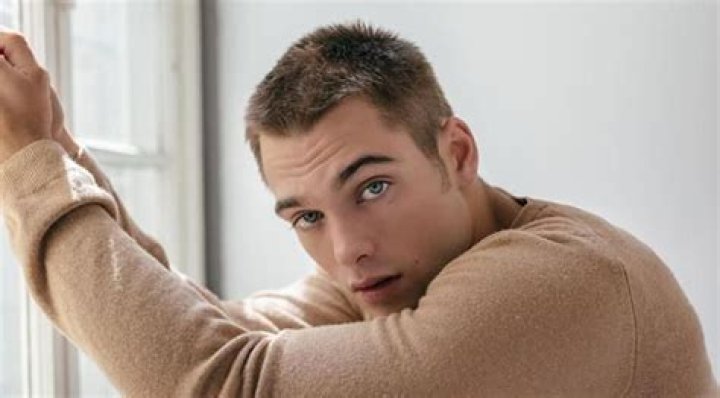 Dylan Sprayberry Height, Weight, Body Measurements, Shoe Size