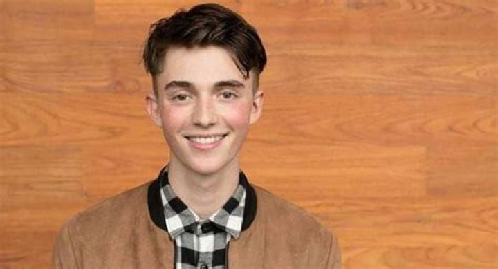 Greyson Chance Height, Weight, Body Measurements, Shoe Size