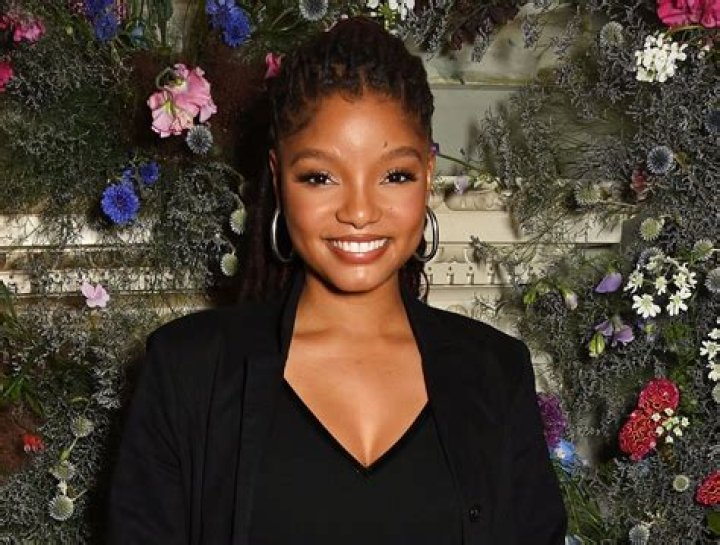 Halle Bailey's Height: Unraveling the Mystery of the Actress and Singer's Stature - SarkariResult