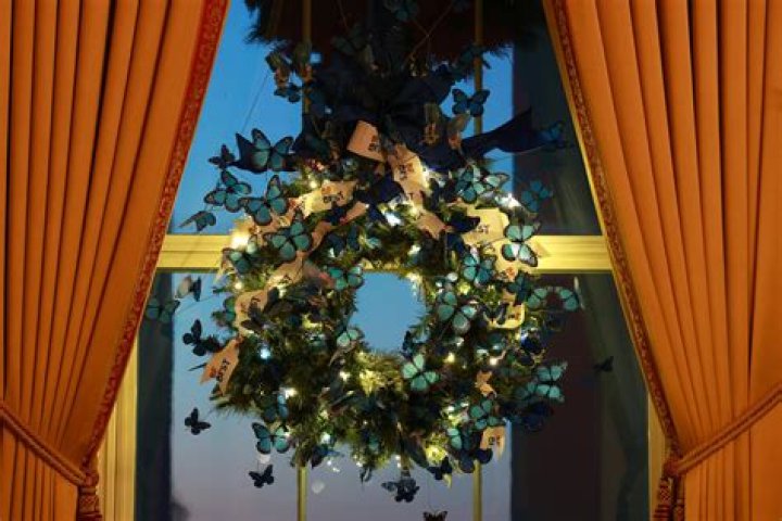 Is Raising Cane's Open On Christmas - SarkariResult