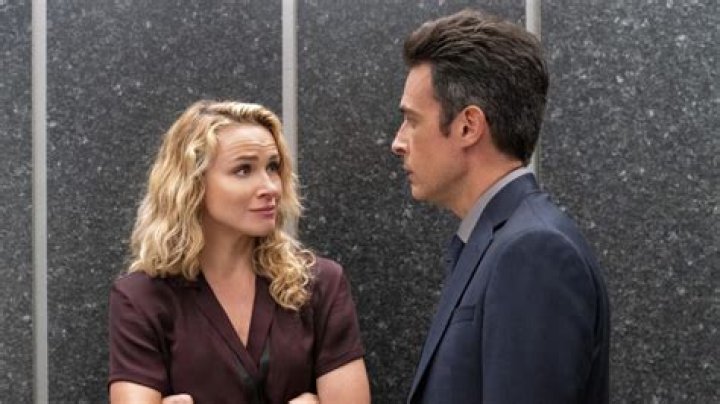 Is Shantel VanSanten Dating Someone? Know Her Dating History & Affairs