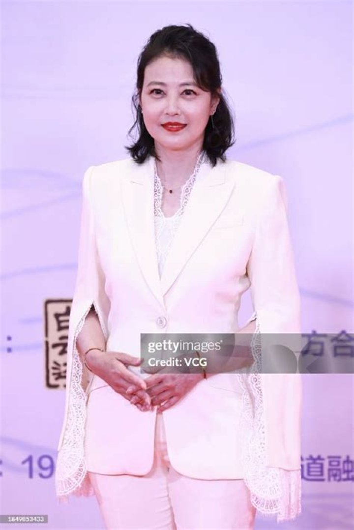 Kathy Chow Hoi-Mei Death Cause And Obituary : Hong Kong Actress Kathy Chow Dies At 57 - SarkariResult