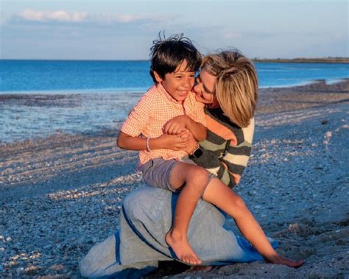 Kerstin Lindquist Husband, Kids, Salary, Cancer, Age, Height