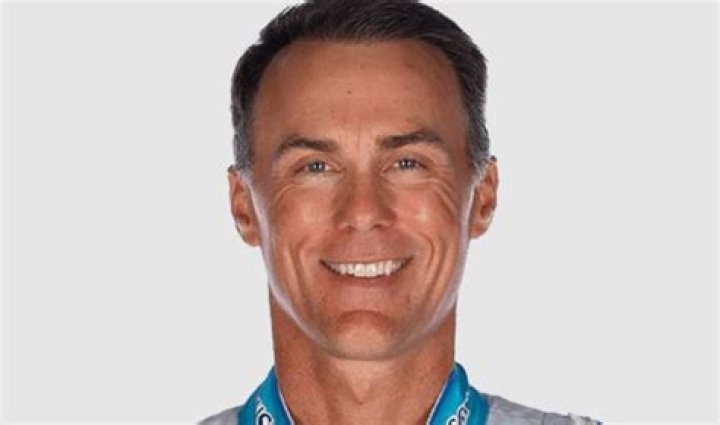 Kevin Harvick Height, Weight, Body Measurements, Shoe Size