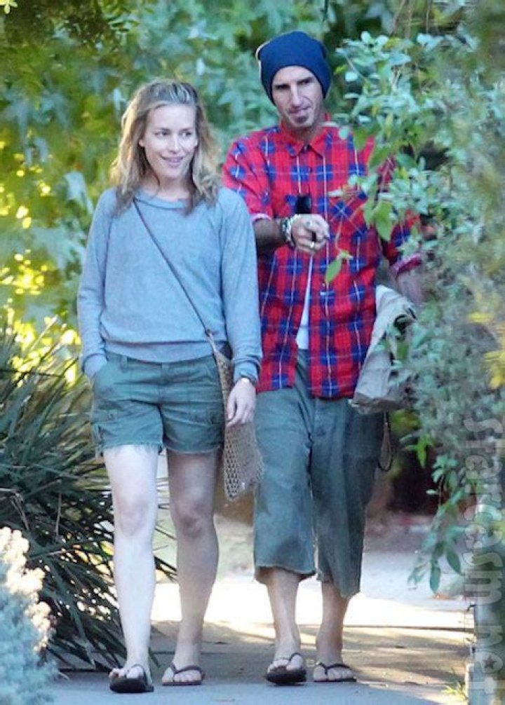 Piper Perabo Net Worth & Wiki. Meet Her Husband and Kids