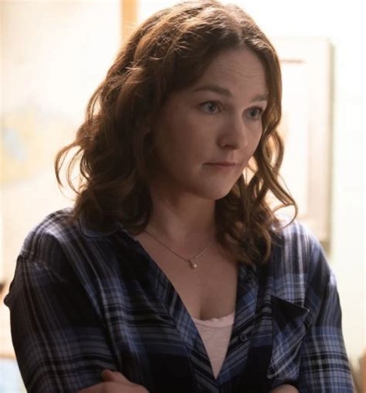 Sally Walker Death Cause And Obituary : Actor Reece Dinsdale’s Mother Sally Passed Away - SarkariResult