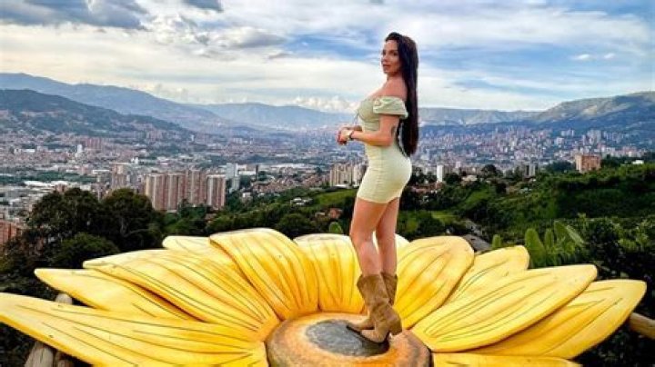 Samira Jalil Net Worth, Wiki, Parents, Ethnicity, Religion, Bio, Age, Family And More - SarkariResult