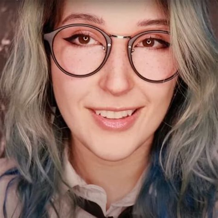 Seafoam Kitten's ASMR Youtuber overview