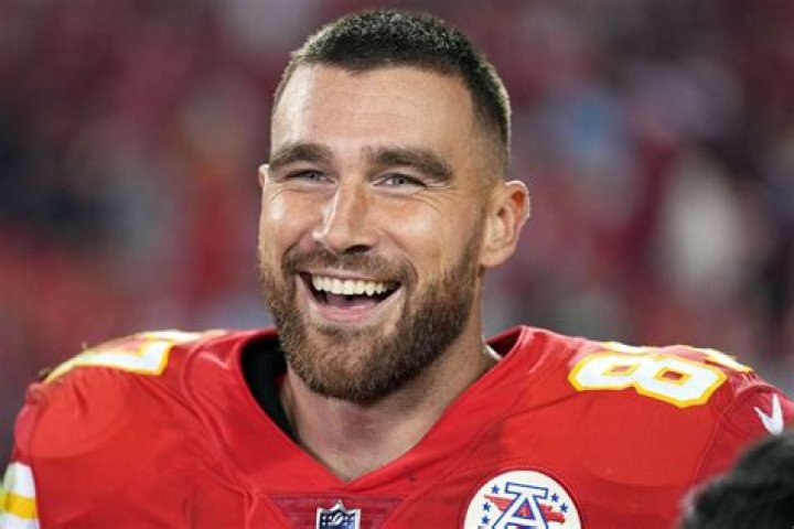 Travis Kelce Net Worth: Details About NFL, Salary, Awards, Age, Career - SarkariResult