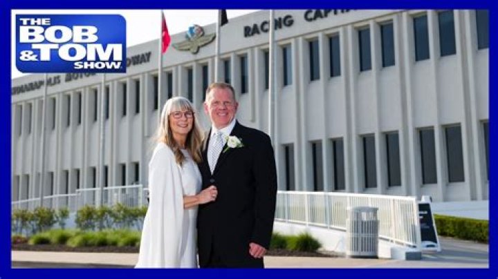 Where is Kristi Lee from the Bob & Tom Show in 2018? Details on her failed marriages