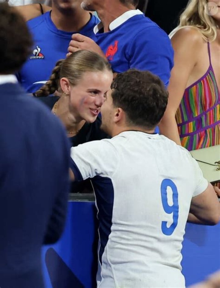 Who is Antoine Dupont Girlfriend? - News