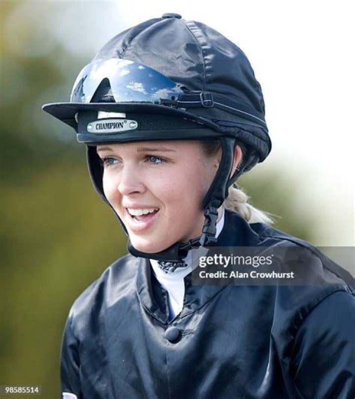 Who Is Jockey Leonna Mayor, Bio, Net Worth, Age, Family, Religion, Salary, Income & Assets - SarkariResult