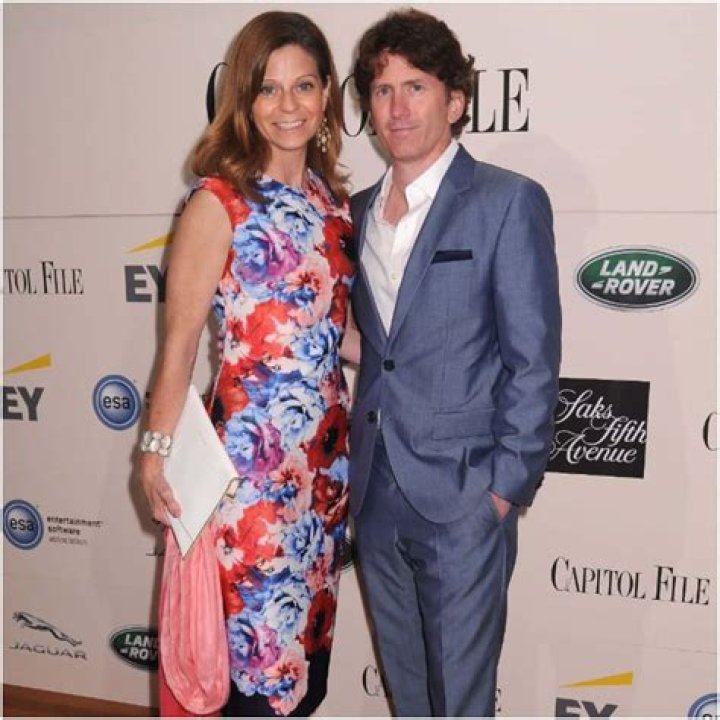 Who is Todd Howard Wife, Kimberly Lynn Yaissle?