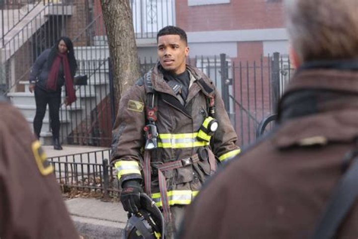 Who Portrays Gibson on Chicago Fire? Meet Derrick Gibson from Chicago Fire - SarkariResult