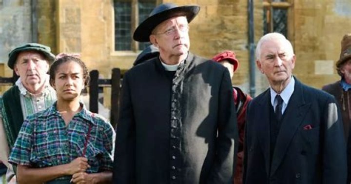 Who Was Dave Canning Father Brown : Wikipedia, Age, Ethnicity, Religion And Family Background - SarkariResult