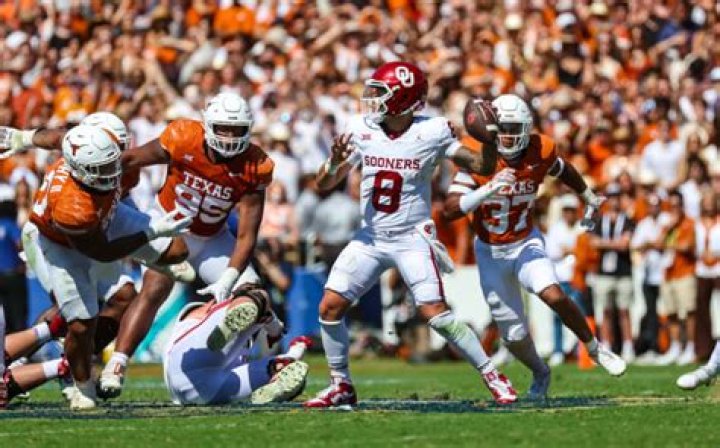 Why is Dillon Gabriel Departing from Oklahoma? Where is He Moving to? Is Dillon Gabriel Making a Transfer to Oregon? - SarkariResult