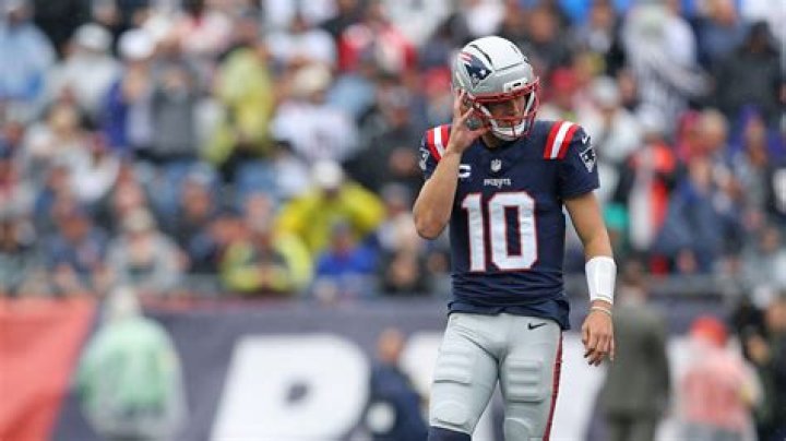 Why is Drake Generating Buzz on Twitter? Who is Drake Graham? - SarkariResult